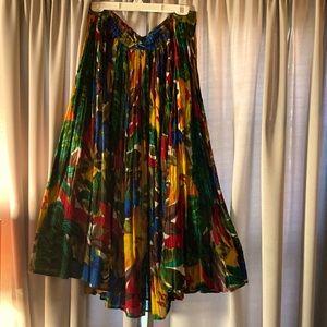 Summer time One-size-fits-most, 100% percent cotton draw string gauze skirt.